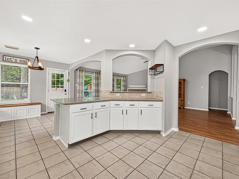 1810 Ashton Village Dr — Photo 12