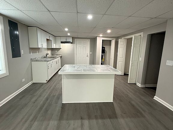 3rd image of 350 Mount Vernon Rd #A