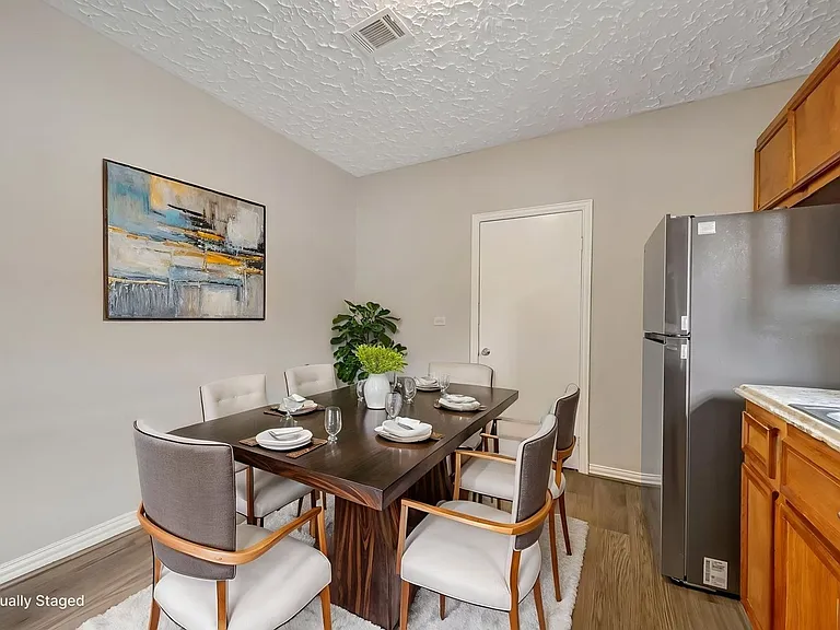 5204 Nichols St — Photo 11