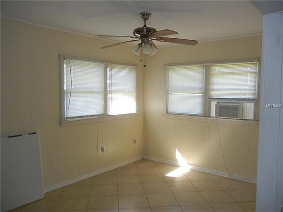 3rd image of 804 21st Ave W