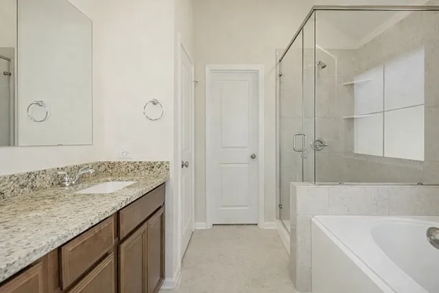 3 bed, 2.0 bath, $2,250 — Photo 4