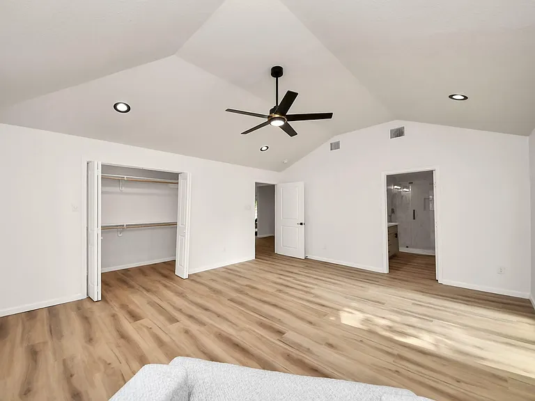 2407 Crestdale Dr — Photo 23