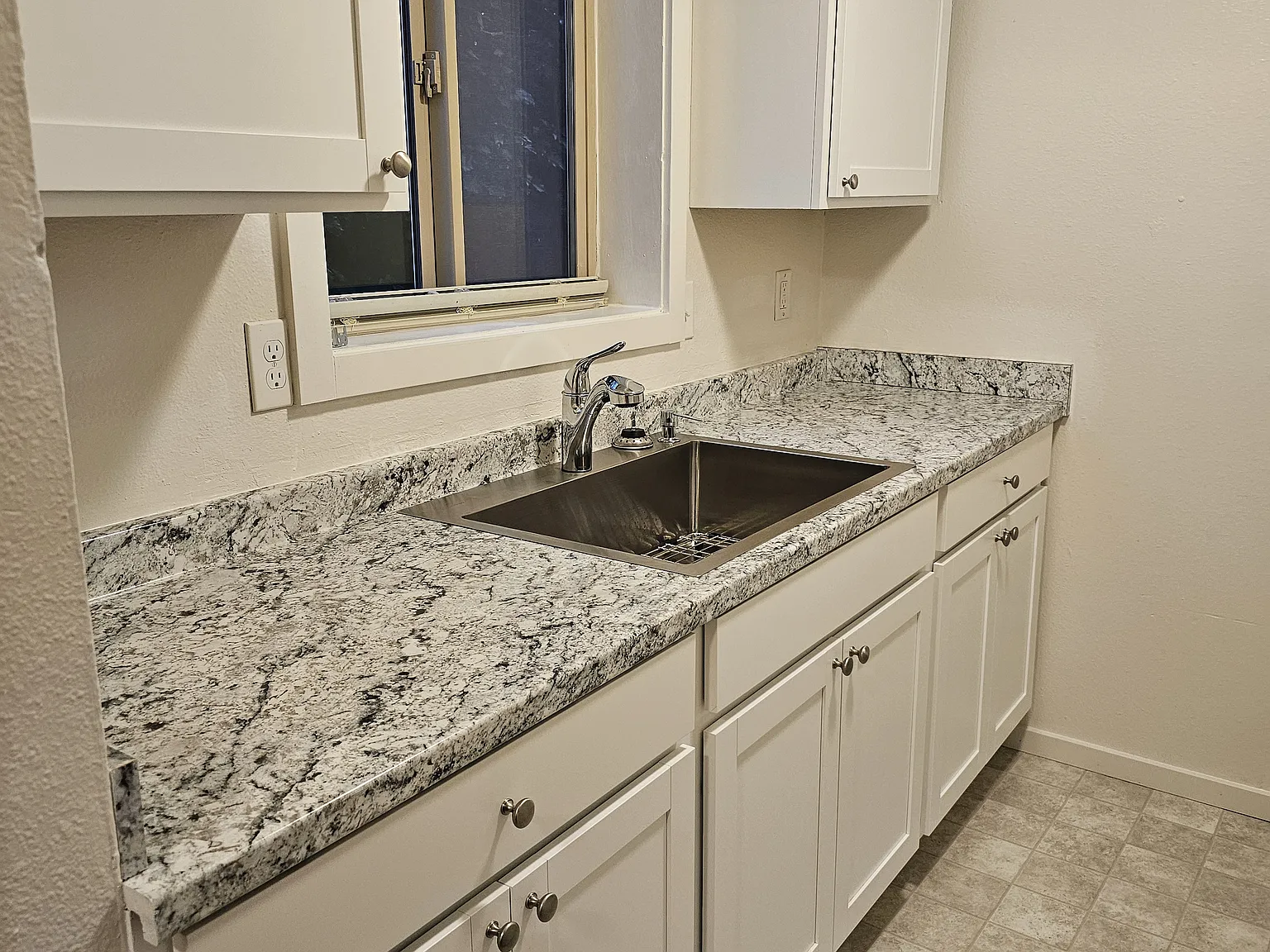 1 bed, 500 sqft, $1,000 — Photo 4