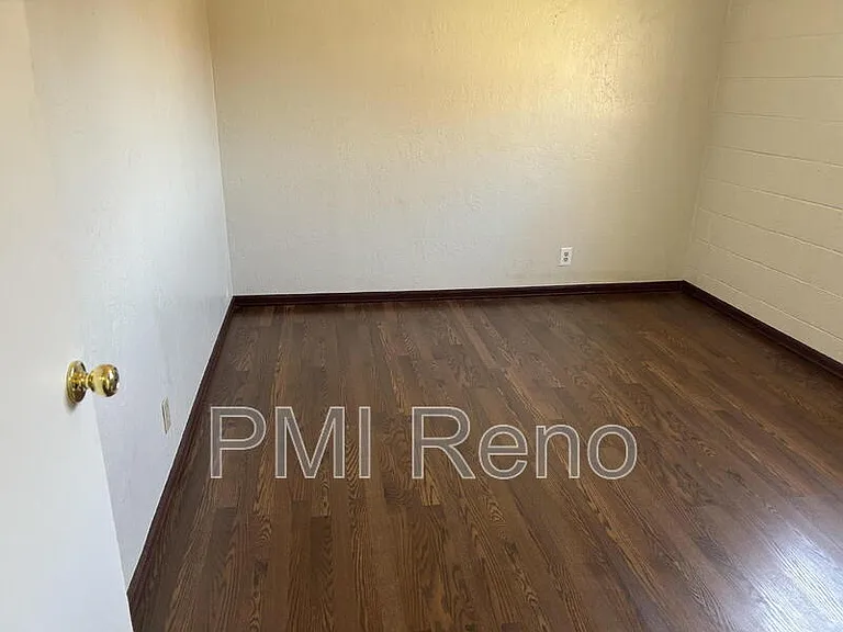 2075 Patton Dr #G — Photo 4