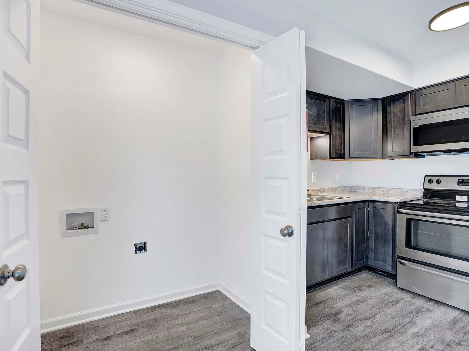 1108 Pembroke Oak Grove Rd — Photo 1