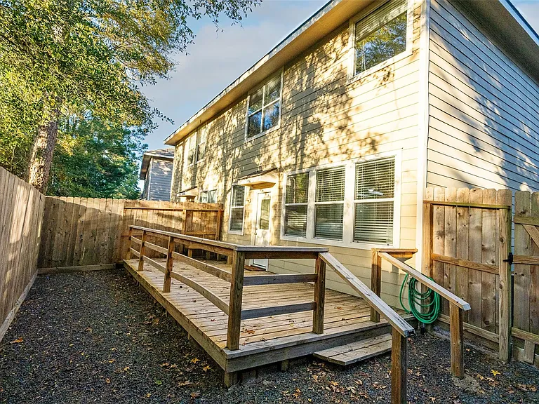 11 Summerhaze Cir — Photo 27