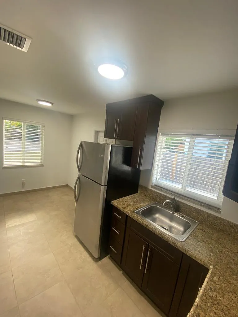 1 bed, 750 sqft, $2,300 — Photo 2