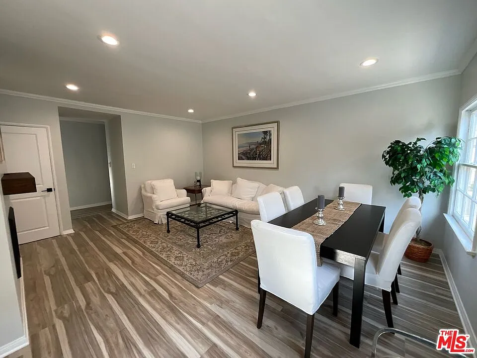 2 bed, 1.0 bath, 1200 sqft, $3,500 — Photo 2
