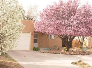 3225 El Trebol Ct, Santa Fe, NM 87507