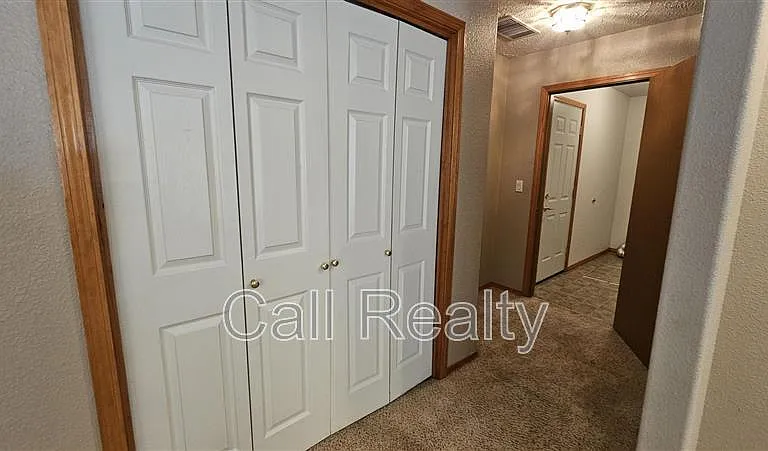 3127 E 18th Ave — Photo 4