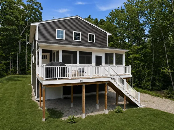 234 Paradise Drive, Moultonborough, NH 03254