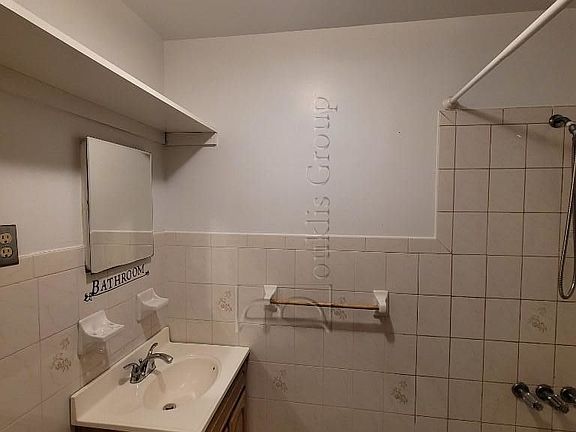 5th image of 25-70 35th St #2