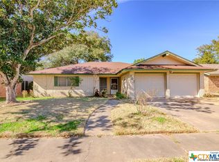 305 Shiloh Dr, Victoria, TX 77904