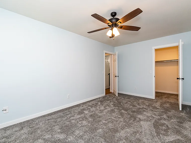 7645 Timbercreek Ct #4 — Photo 9