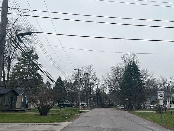 4th image of 129 Leon Rd