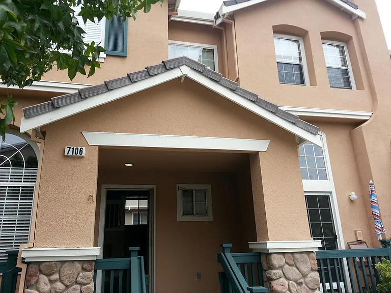 7106 Pelican St — Photo 3
