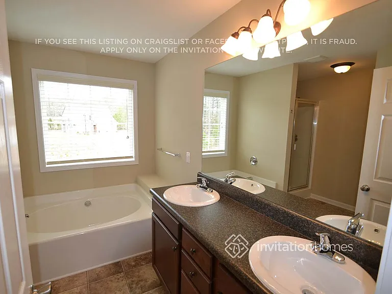 2565 Beal St — Photo 10