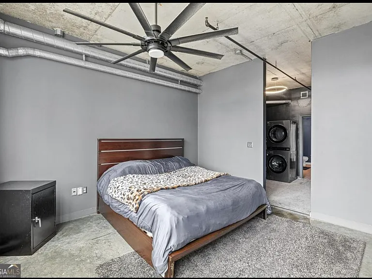 115 W Peachtree Pl NW #413 — Photo 12