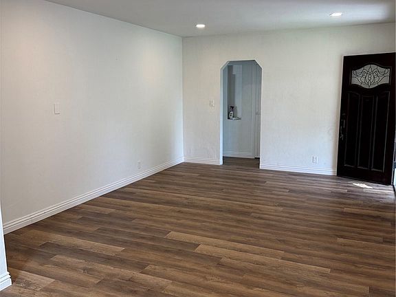 2nd image of 2067 Delta Ave