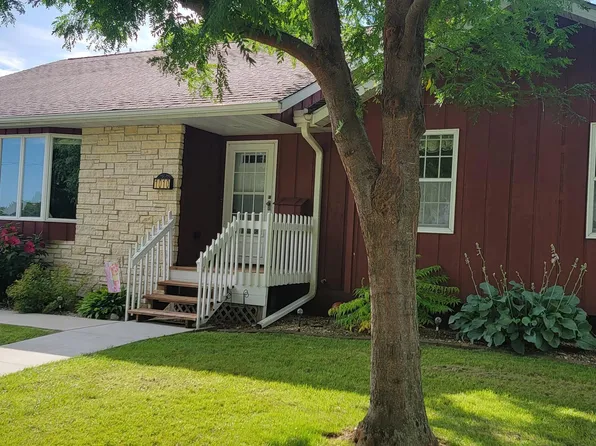 1010 Spring St, Clermont, IA 52135