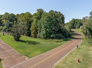7831 Soaring Oaks Dr, Walls, MS 38680
