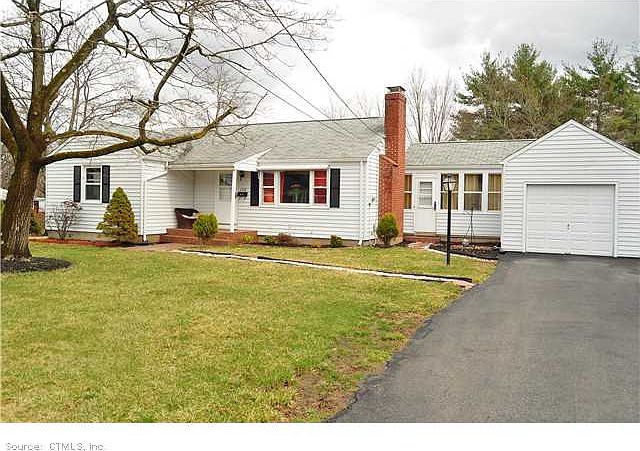 2nd image of 1356 Crest Dr