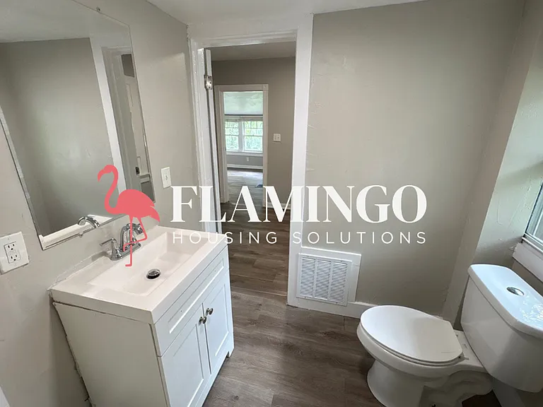 1225 Seneca Dr — Photo 9