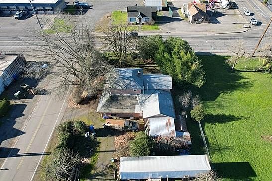 4th image of 7580 3rd St SE