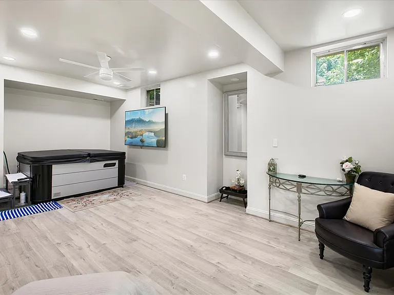 10243 Brittenford Dr — Photo 53