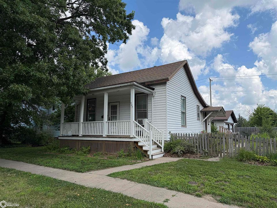 1st image of 407 E Kirkwood Ave
