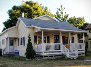 160 E 1st St, Vermontville, MI 49096