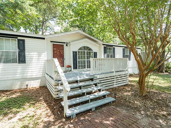 5th image of 2065 Mistletoe Ct