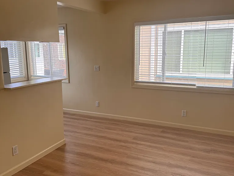 808 Cohasset Ct — Photo 15