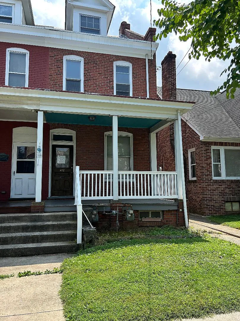 2 bed, $1,075 — Photo 2