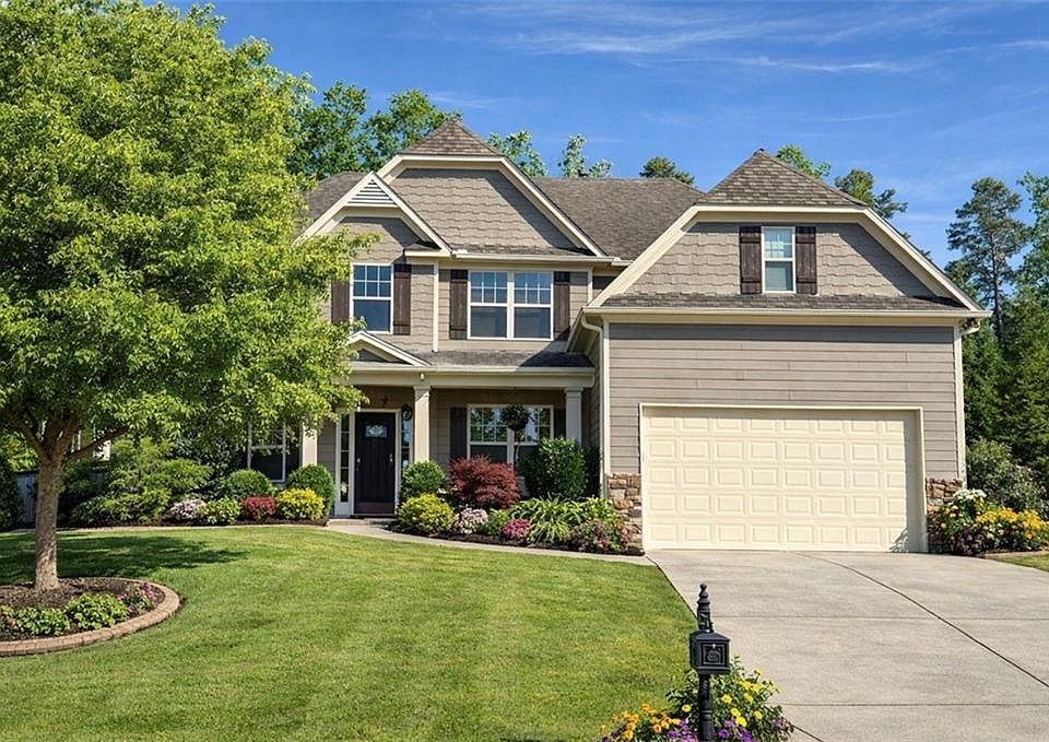 1st image of 2002 Boxwood Ln