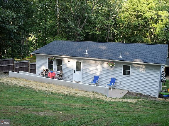 2nd image of 240 Juniper Dr