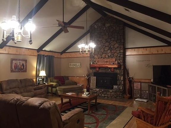 5th image of 230 Whitehall Dr