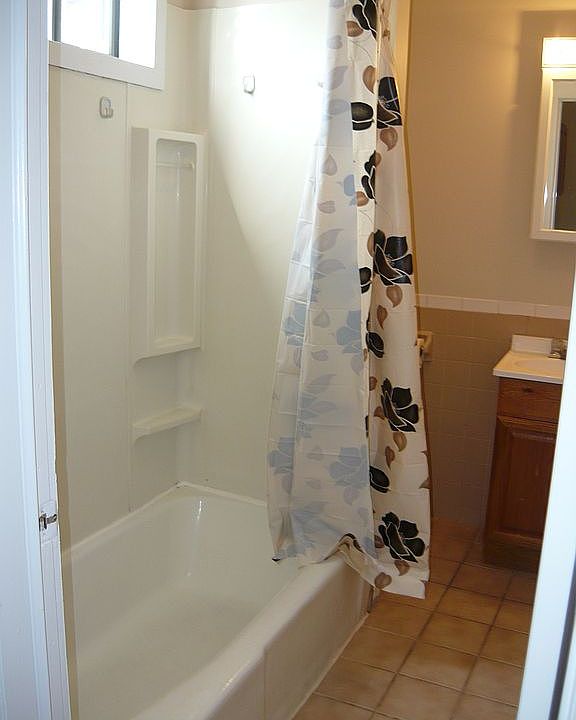 3rd Floor Bathroom