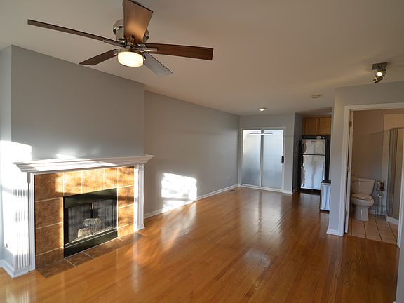 4th image of 4851 N Pulaski Rd