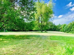 Vernon St, Wabash, IN 46992