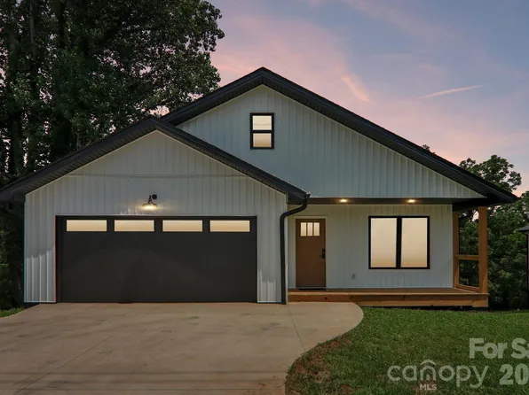 140 N Main St, Mars Hill, NC 28754