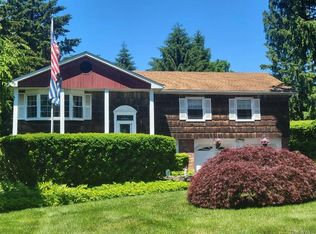 69 Fairmont Rd, Mahopac, NY 10541