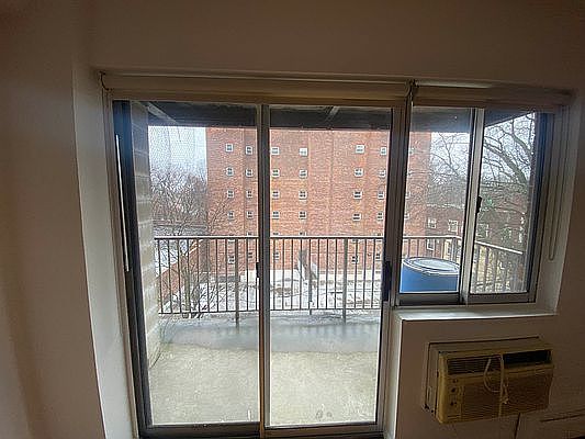 4th image of 7505 113th St APT 4N