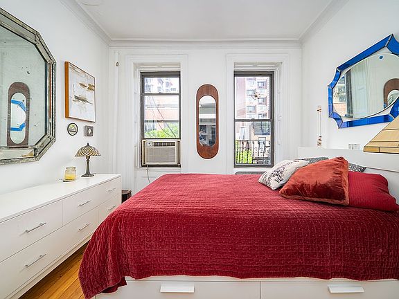 2nd image of 322 E 85th St APT 5B