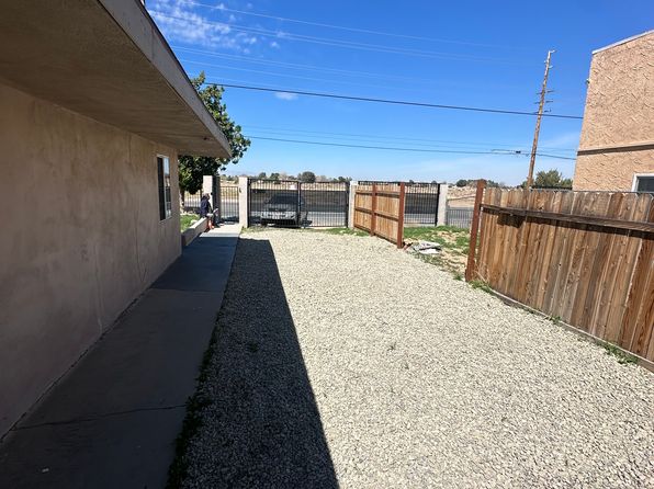 (undisclosed Address)