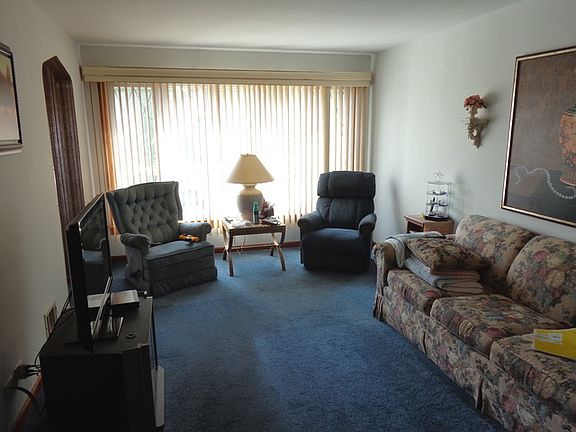 2nd image of 5718 S Menard Ave
