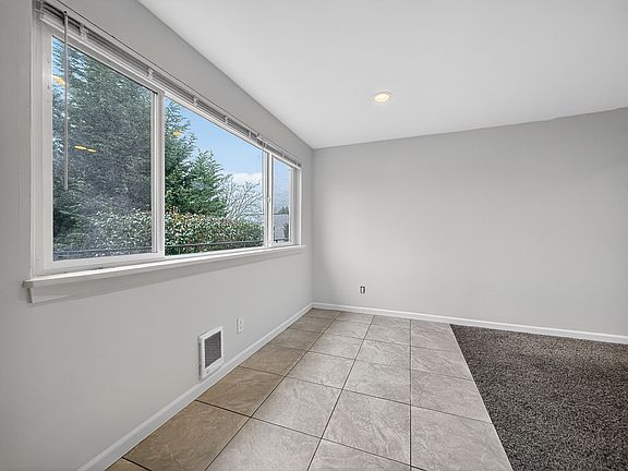 5th image of 1320 14th Ave S #11536260