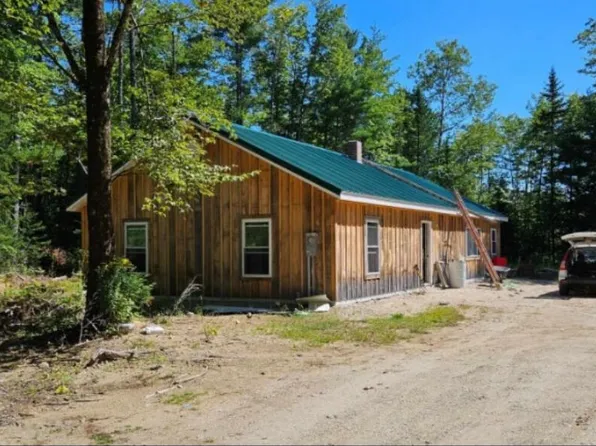 28 Kutaway Street, Livermore Falls, ME 04254