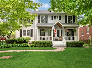 917 Vernon Ave, Glencoe, IL
