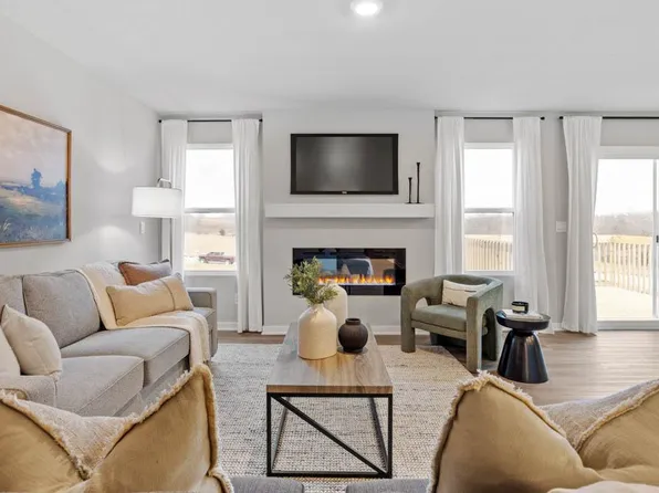 3681 Worrall Ct NW, Rochester, MN 55901